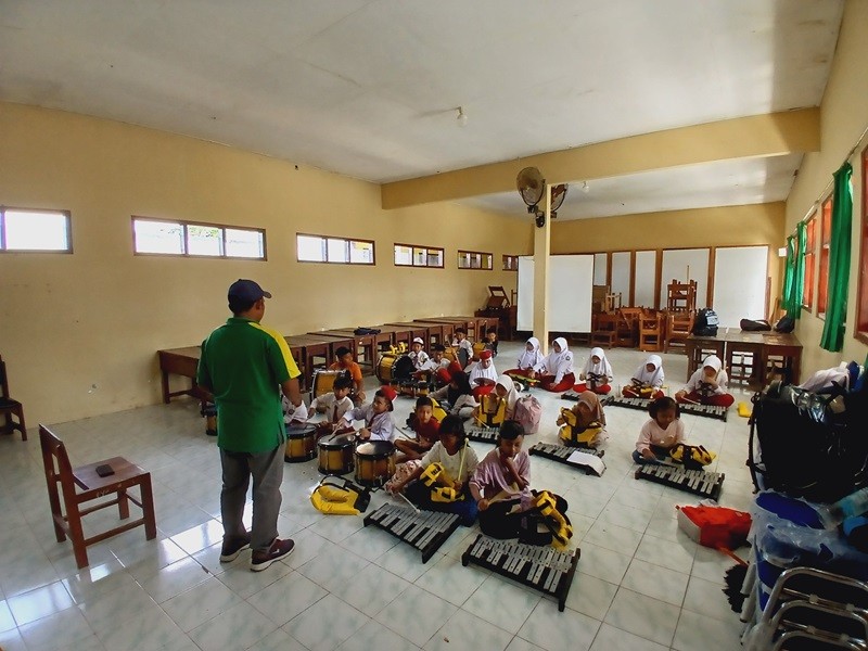 Ekstrakurikuler Drumband - Mengembangkan Kemampuan Bermusik